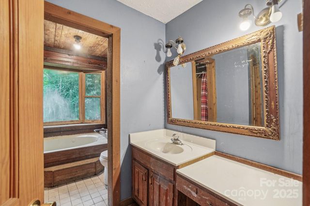67 Sky Drive, Maggie Valley, NC 28751