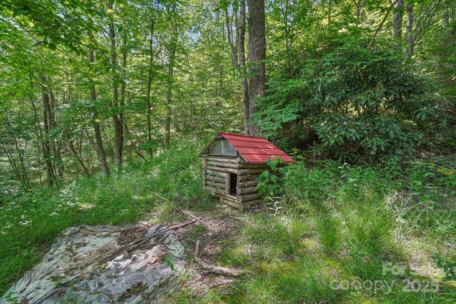 67 Sky Drive, Maggie Valley, NC 28751