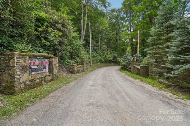 67 Sky Drive, Maggie Valley, NC 28751