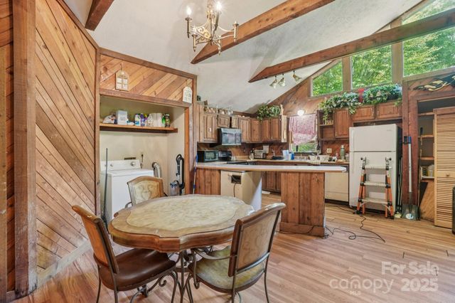 67 Sky Drive, Maggie Valley, NC 28751