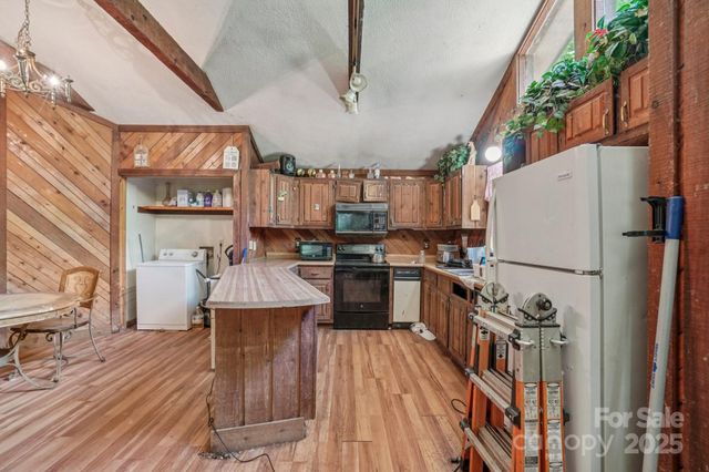 67 Sky Drive, Maggie Valley, NC 28751