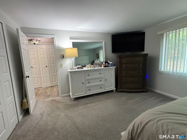 35 Harbour Village A, Branford, CT 06405