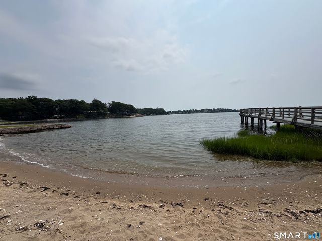 35 Harbour Village A, Branford, CT 06405