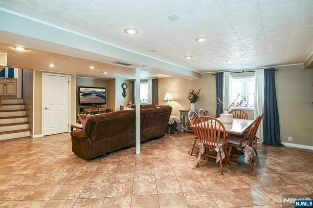 2 Eden Place, Wayne, NJ 07470