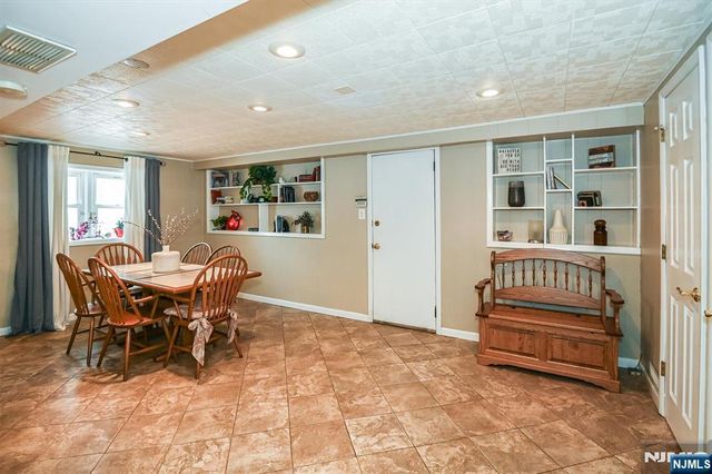 2 Eden Place, Wayne, NJ 07470