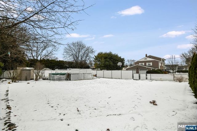 2 Eden Place, Wayne, NJ 07470