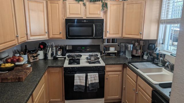 3248 Sudbury Rd, Cameron Park, CA 95682
