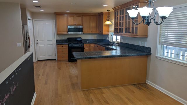 3248 Sudbury Rd, Cameron Park, CA 95682