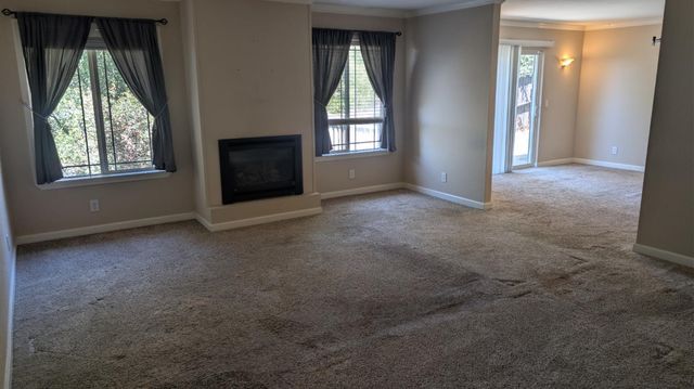 3248 Sudbury Rd, Cameron Park, CA 95682
