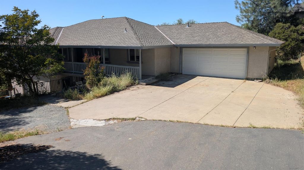 3248 Sudbury Rd, Cameron Park, CA 95682