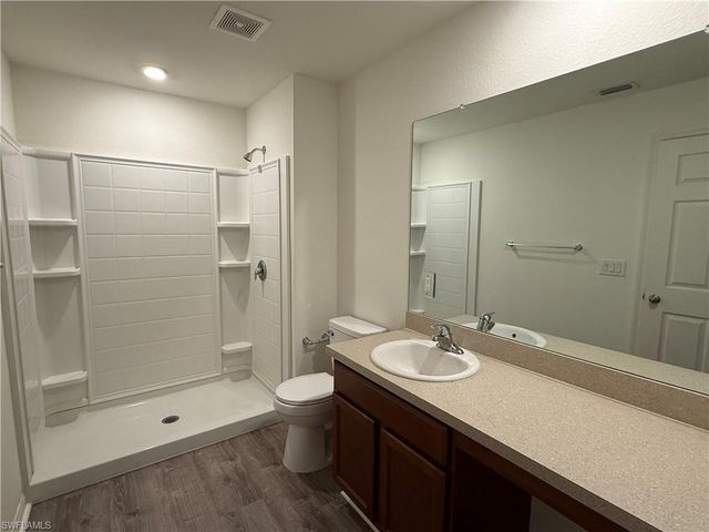 1139 16th TER, Cape Coral, FL 33993