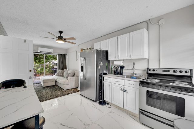 1331 S Palmway, Lake Worth Beach, FL 33460