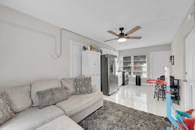 1331 S Palmway, Lake Worth Beach, FL 33460
