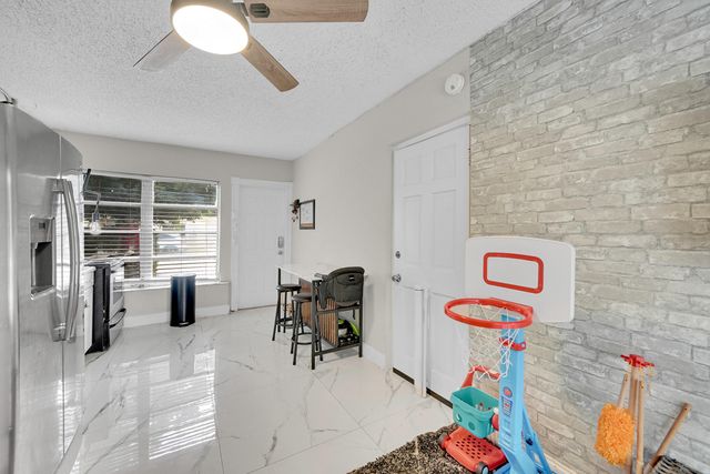 1331 S Palmway, Lake Worth Beach, FL 33460