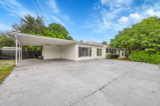 1331 S Palmway, Lake Worth Beach, FL 33460