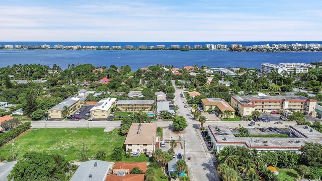 1331 S Palmway, Lake Worth Beach, FL 33460