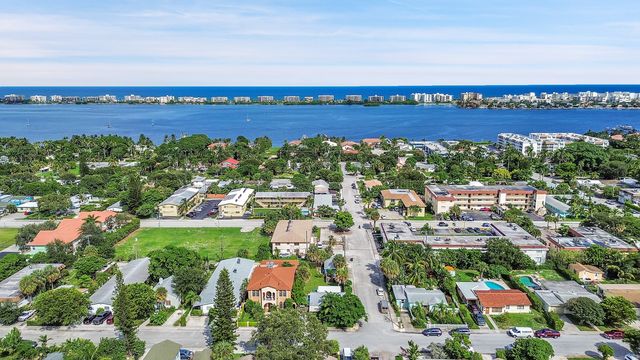 1331 S Palmway, Lake Worth Beach, FL 33460