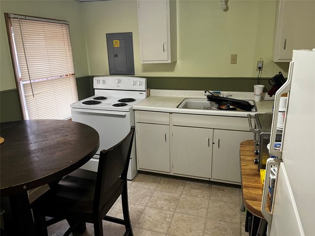 859 PARK Avenue, Meadville, PA 16335