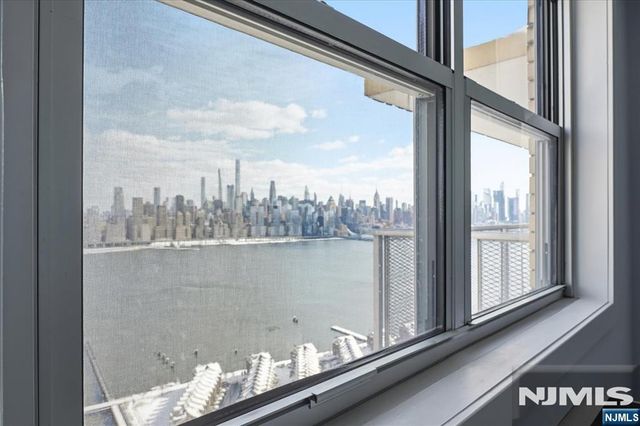 6600 Boulevard East 23C, West New York, NJ 07093
