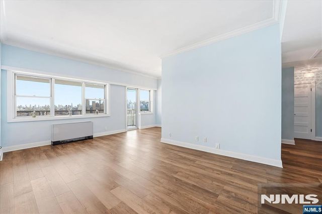 6600 Boulevard East 23C, West New York, NJ 07093