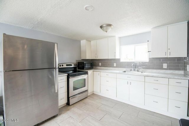 7 Lincoln Avenue, Fort Edward, NY 12828