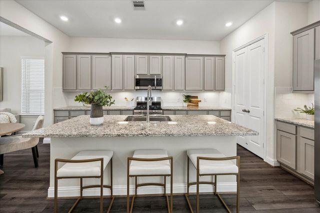 11004 Mikula Drive, Houston, TX 77043