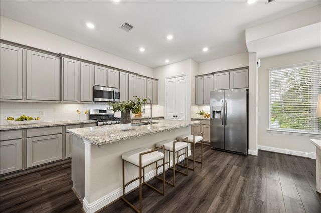 11004 Mikula Drive, Houston, TX 77043