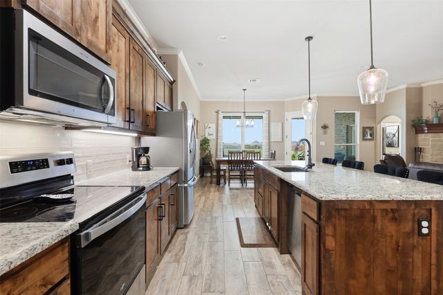 265 County Road 1105, Rio Vista, TX 76093
