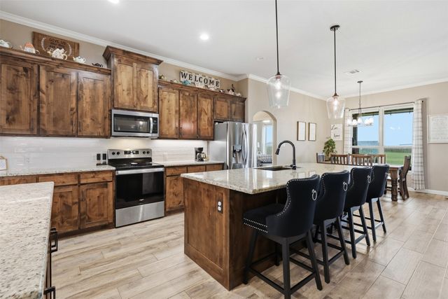 265 County Road 1105, Rio Vista, TX 76093
