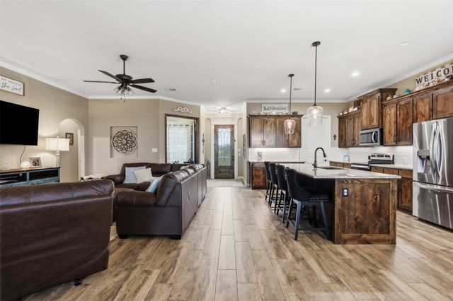 265 County Road 1105, Rio Vista, TX 76093