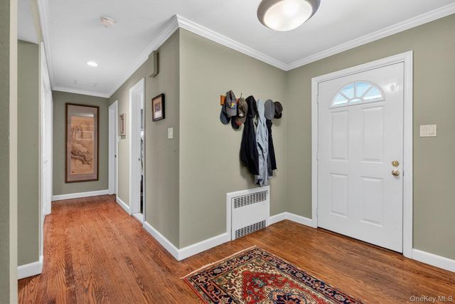 15 Glenwood Road, New City, NY 10956