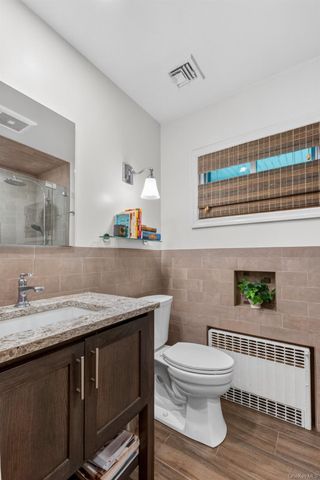 15 Glenwood Road, New City, NY 10956