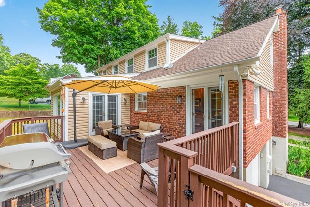 15 Glenwood Road, New City, NY 10956