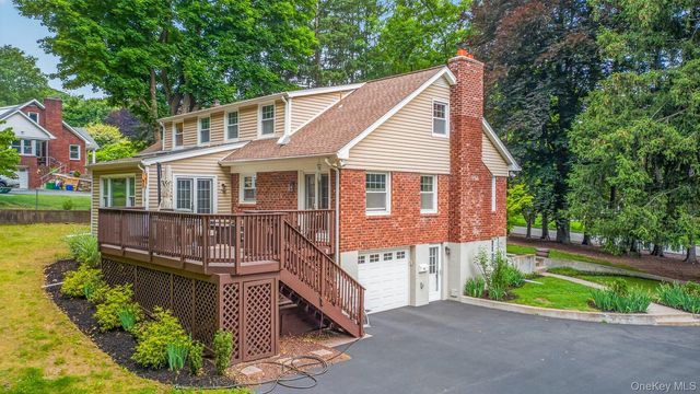 15 Glenwood Road, New City, NY 10956