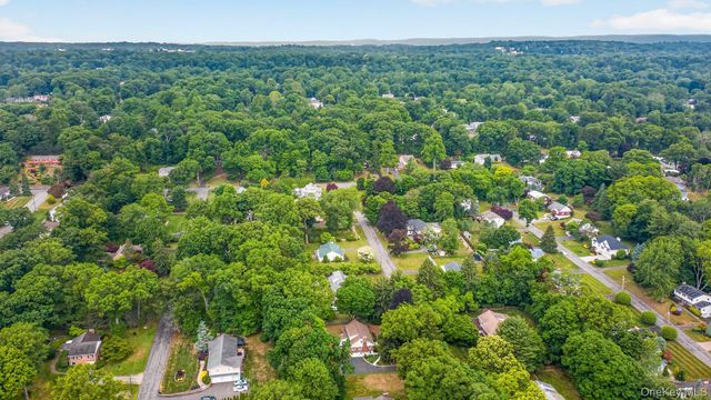 15 Glenwood Road, New City, NY 10956