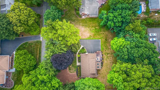 15 Glenwood Road, New City, NY 10956