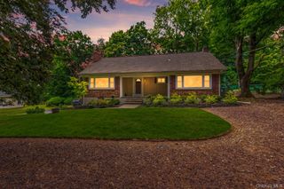 15 Glenwood Road, New City, NY 10956