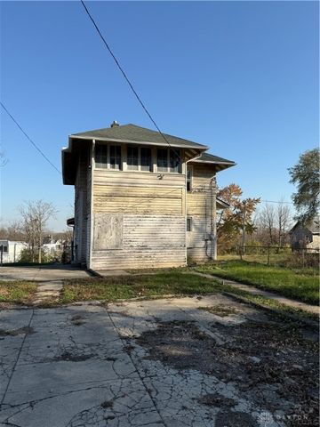 1525 Viola Avenue, Dayton, OH 45405