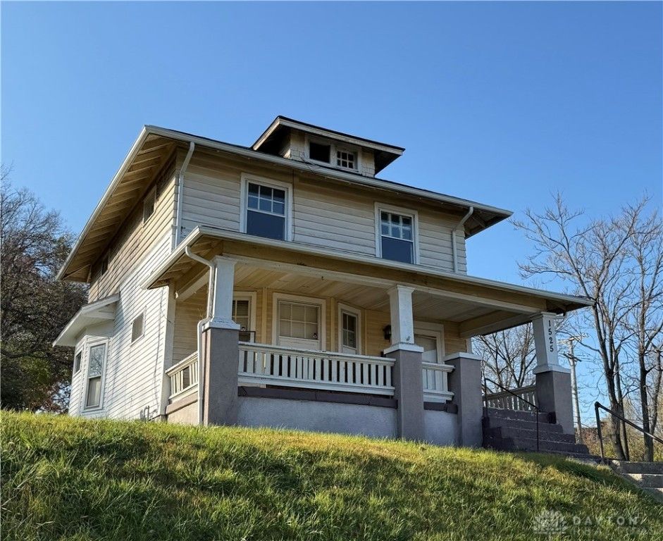 1525 Viola Avenue, Dayton, OH 45405