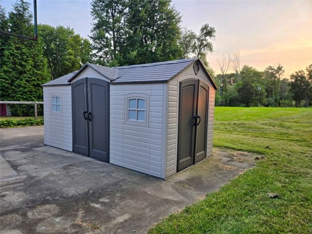 119 Burnt Mill Road, Riga, NY 14428