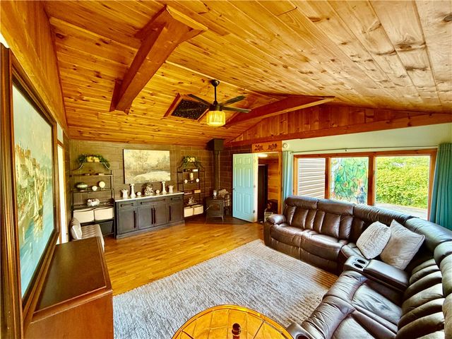 119 Burnt Mill Road, Riga, NY 14428