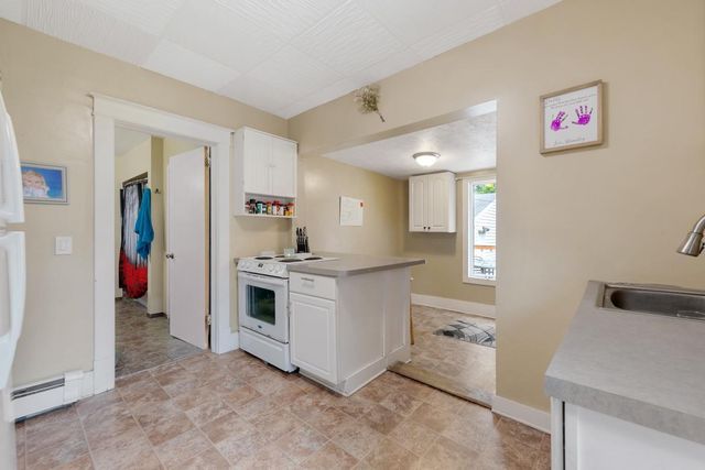 1039 9th Avenue SW, Faribault, MN 55021