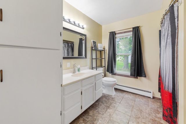 1039 9th Avenue SW, Faribault, MN 55021