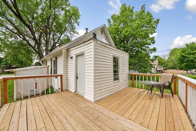 1039 9th Avenue SW, Faribault, MN 55021
