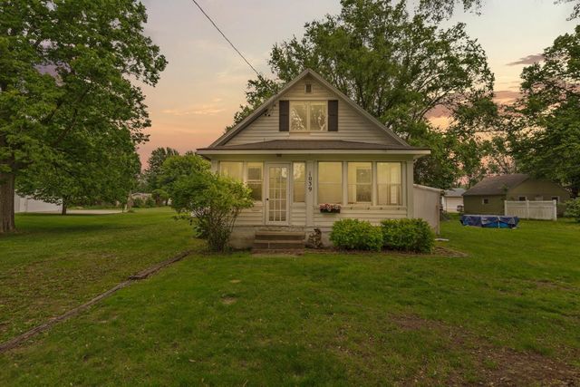 1039 9th Avenue SW, Faribault, MN 55021
