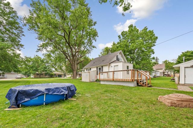 1039 9th Avenue SW, Faribault, MN 55021