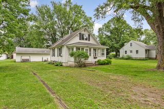 1039 9th Avenue SW, Faribault, MN 55021