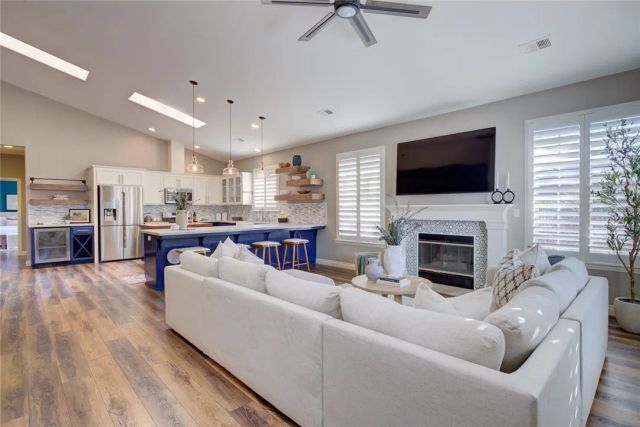 1995 Saint Nicks, Oceano, CA 93445