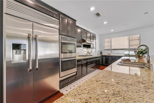 7662 Casa De Maria Court, Eastvale, CA 92880