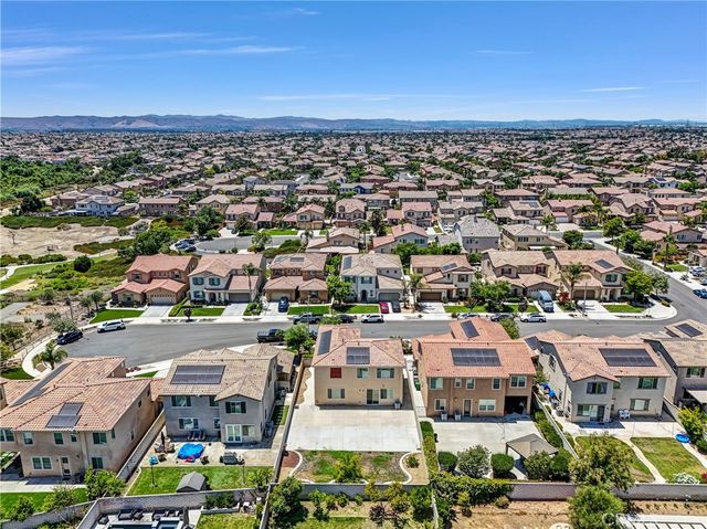 7662 Casa De Maria Court, Eastvale, CA 92880
